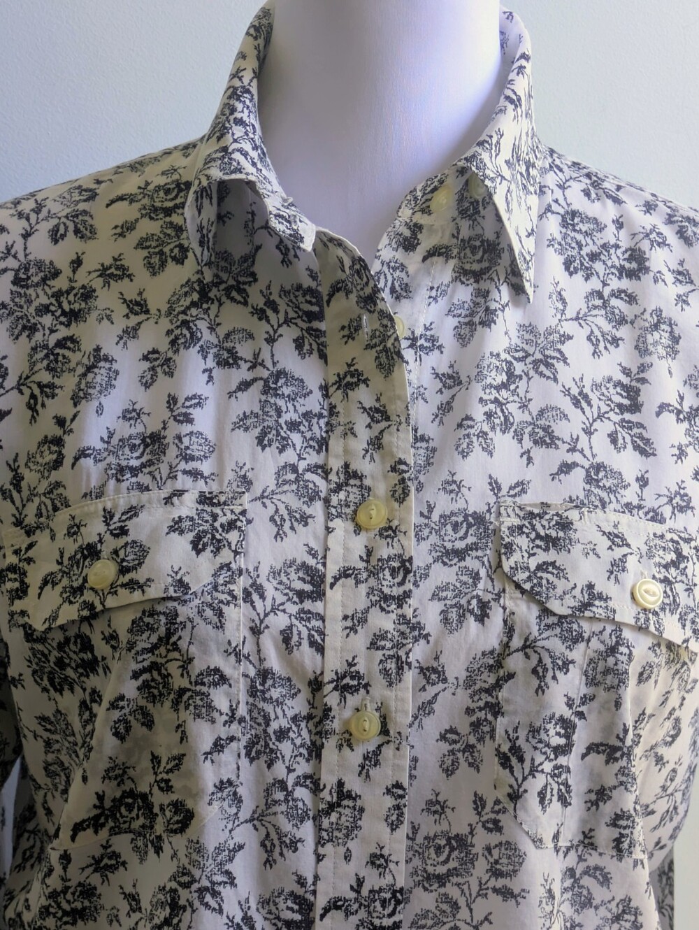 Vintage Lauren JeansCo. Ralph Lauren Soft White/Black Floral Print Blouse Size M